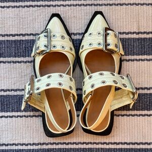 Women's White Egret Slingback Ballet Flat Shoe With Buckles - 35